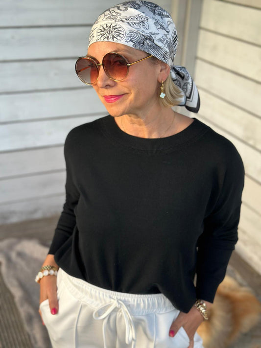 Soft Summer Knit – leichter Langarm-Pullover in Schwarz