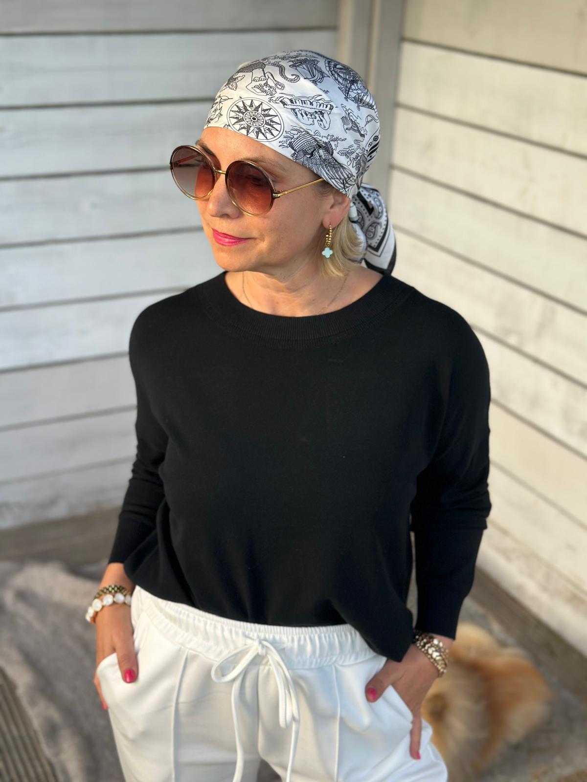 Soft Summer Knit – leichter Langarm-Pullover in Schwarz