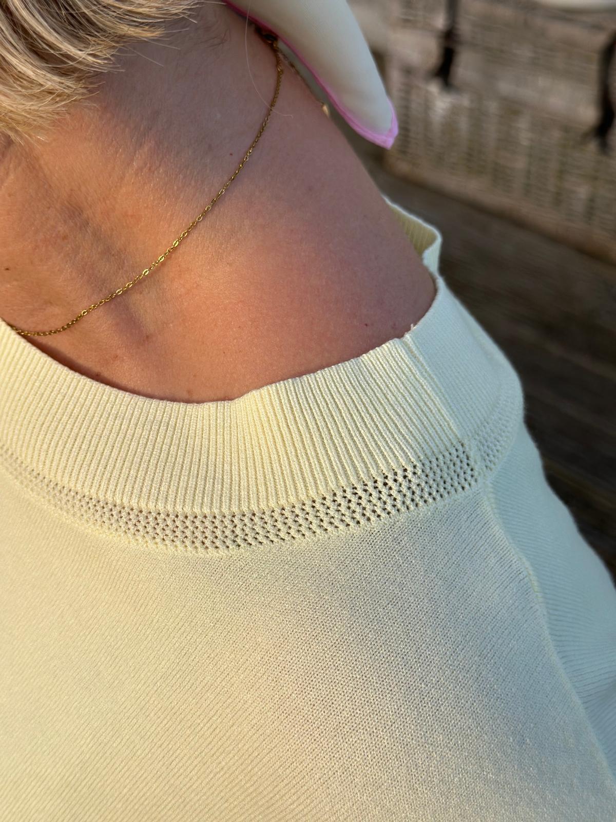 Soft Summer Knit – leichter Langarm-Pullover in Pastellgelb