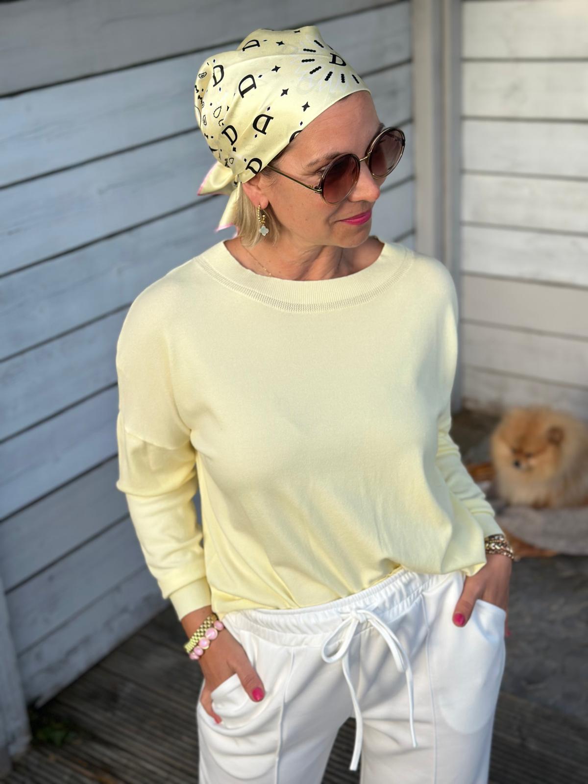 Soft Summer Knit – leichter Langarm-Pullover in Pastellgelb