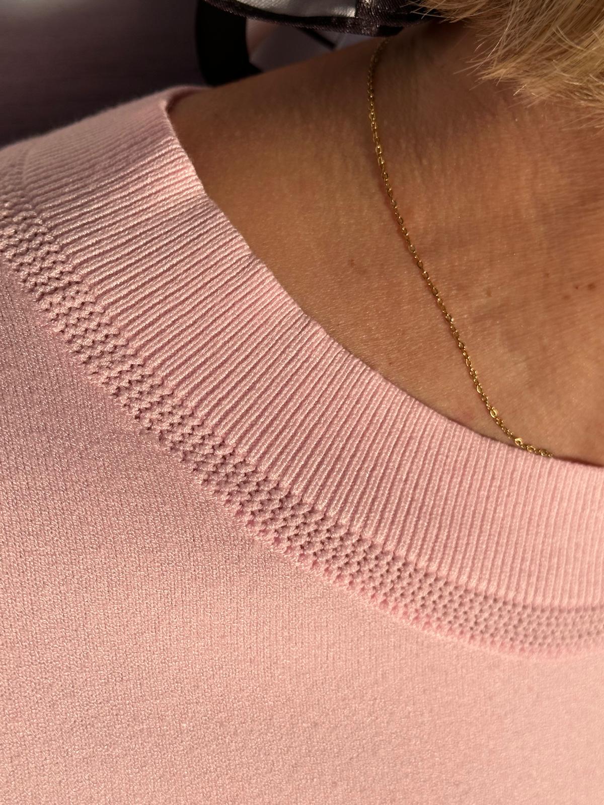 Soft Summer Knit – leichter Langarm-Pullover in Rosa