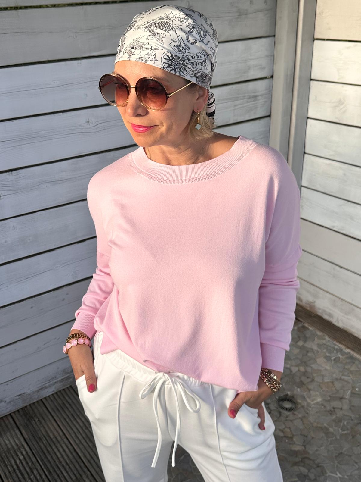 Soft Summer Knit – leichter Langarm-Pullover in Rosa