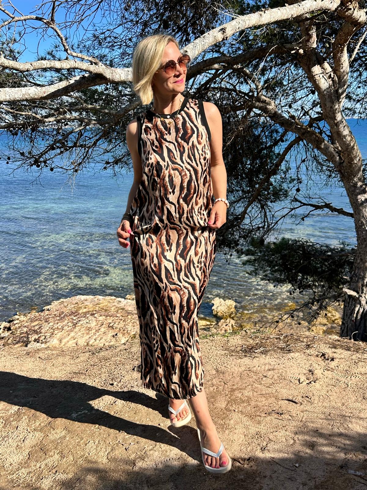 Maxikleid „Savanna Chic“ – Animal Print