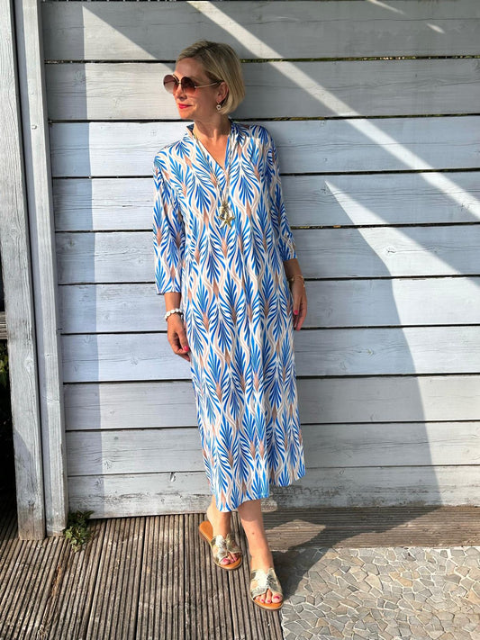 Ocean Breeze Kleid – Blue Wave Dream