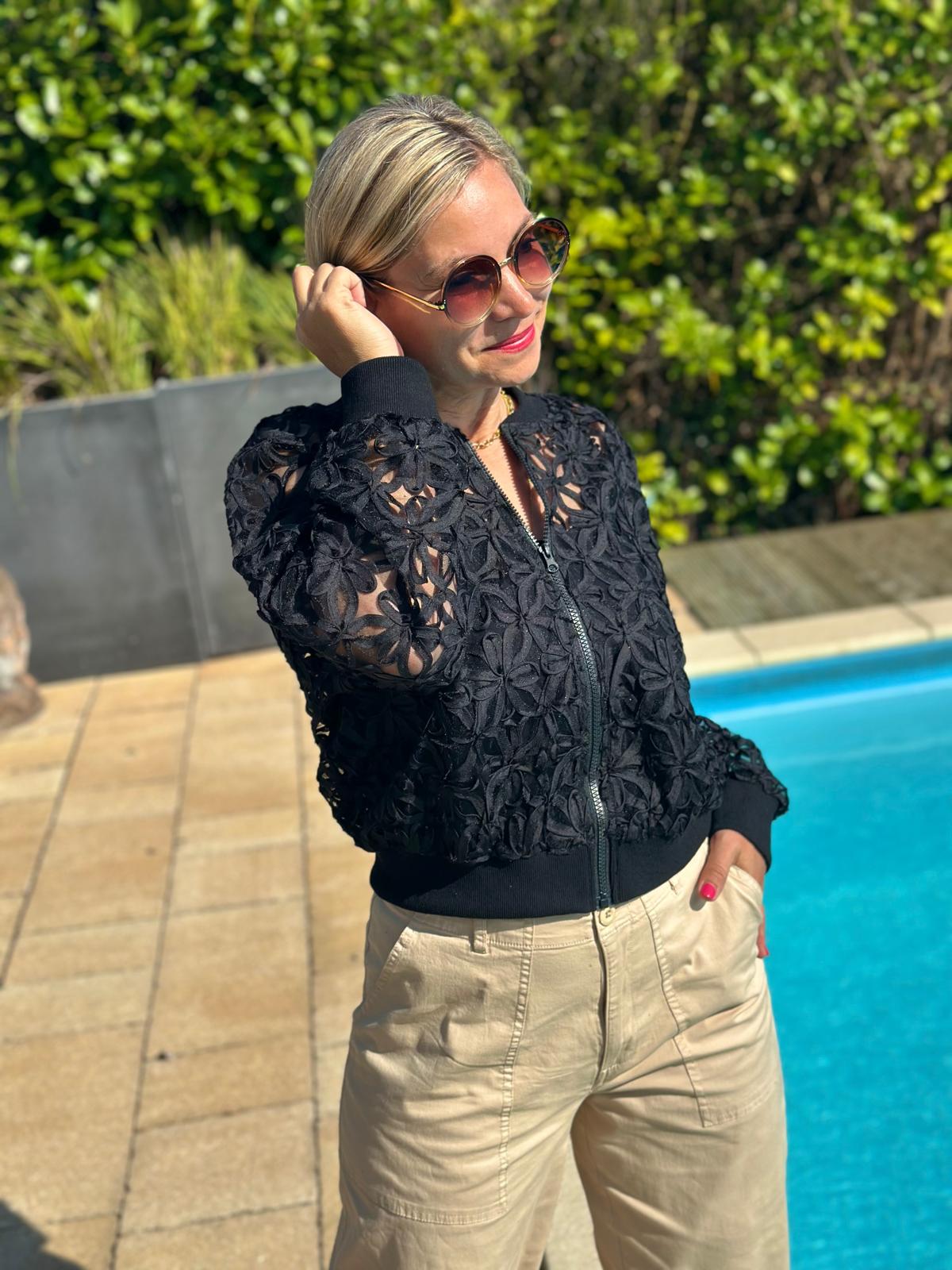 Jacke „Black Lace Bloom“
