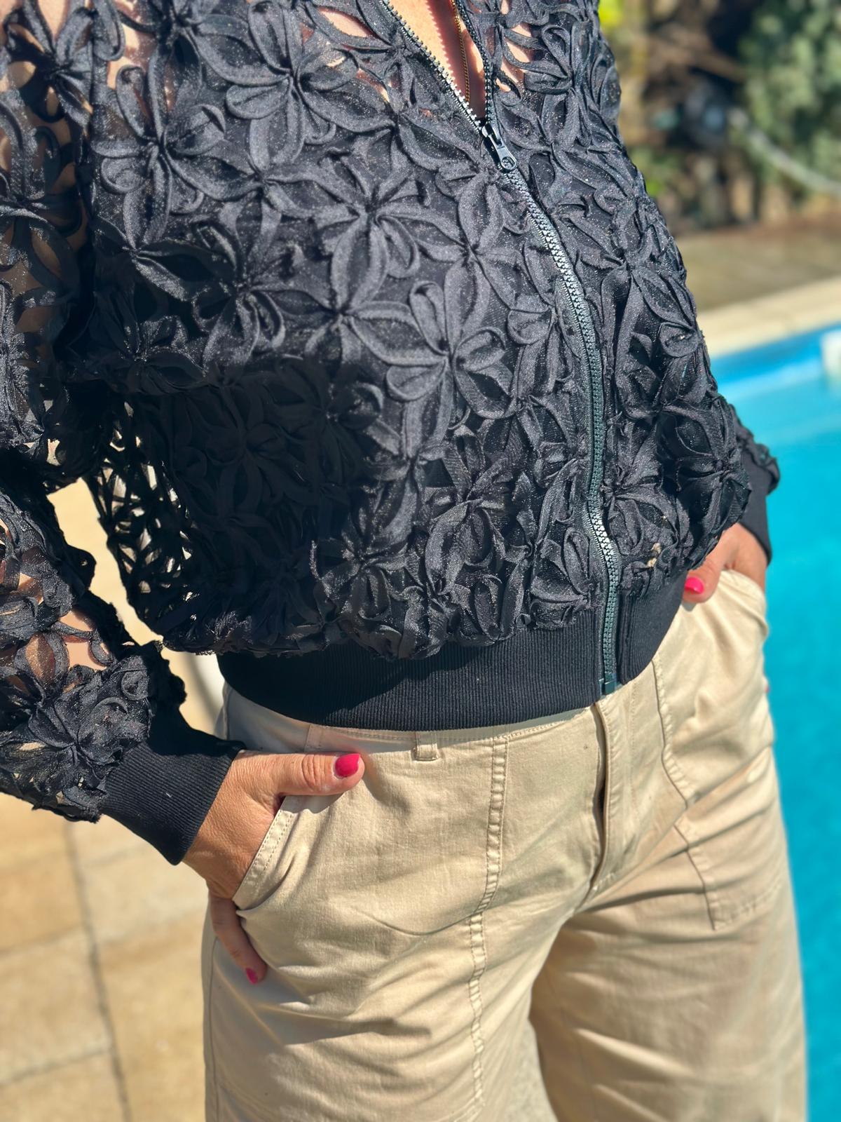 Jacke „Black Lace Bloom“