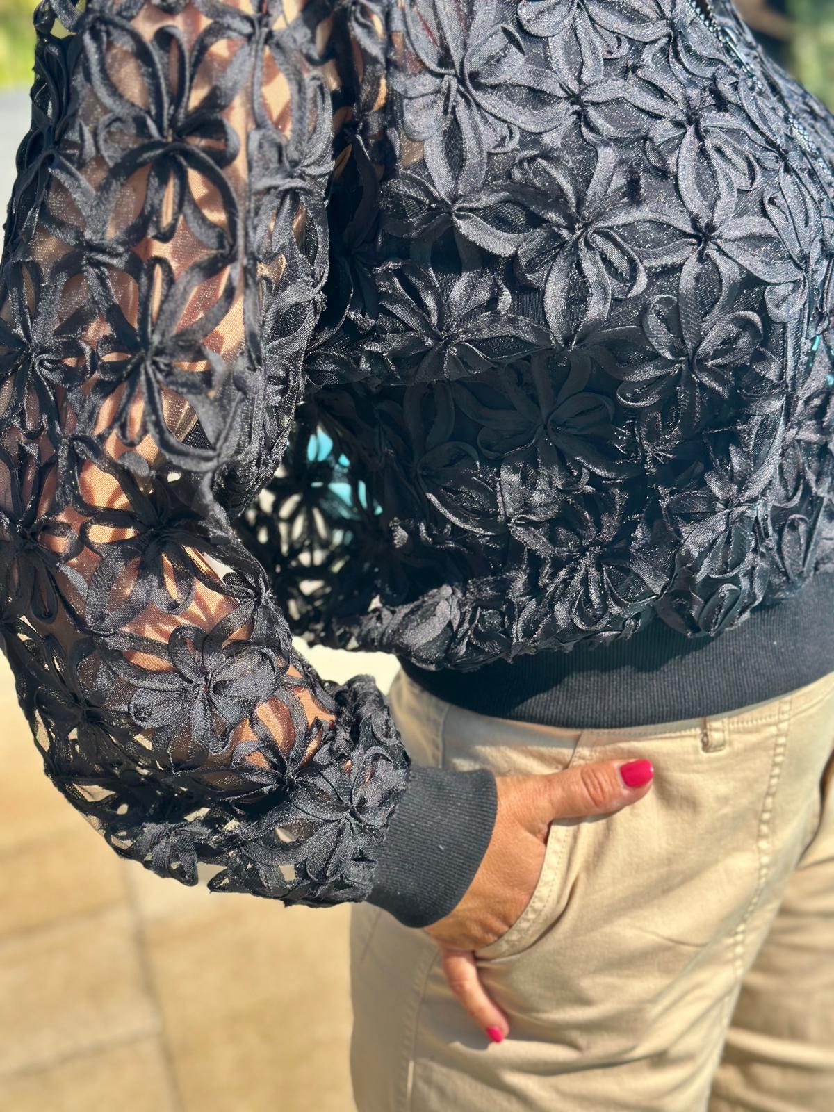 Jacke „Black Lace Bloom“