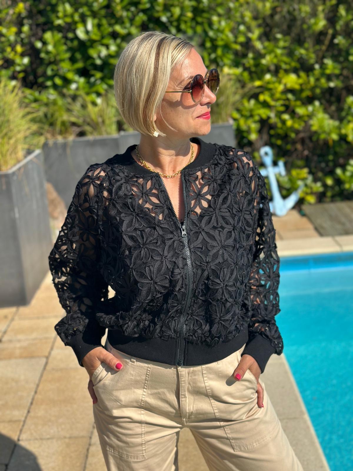 Jacke „Black Lace Bloom“