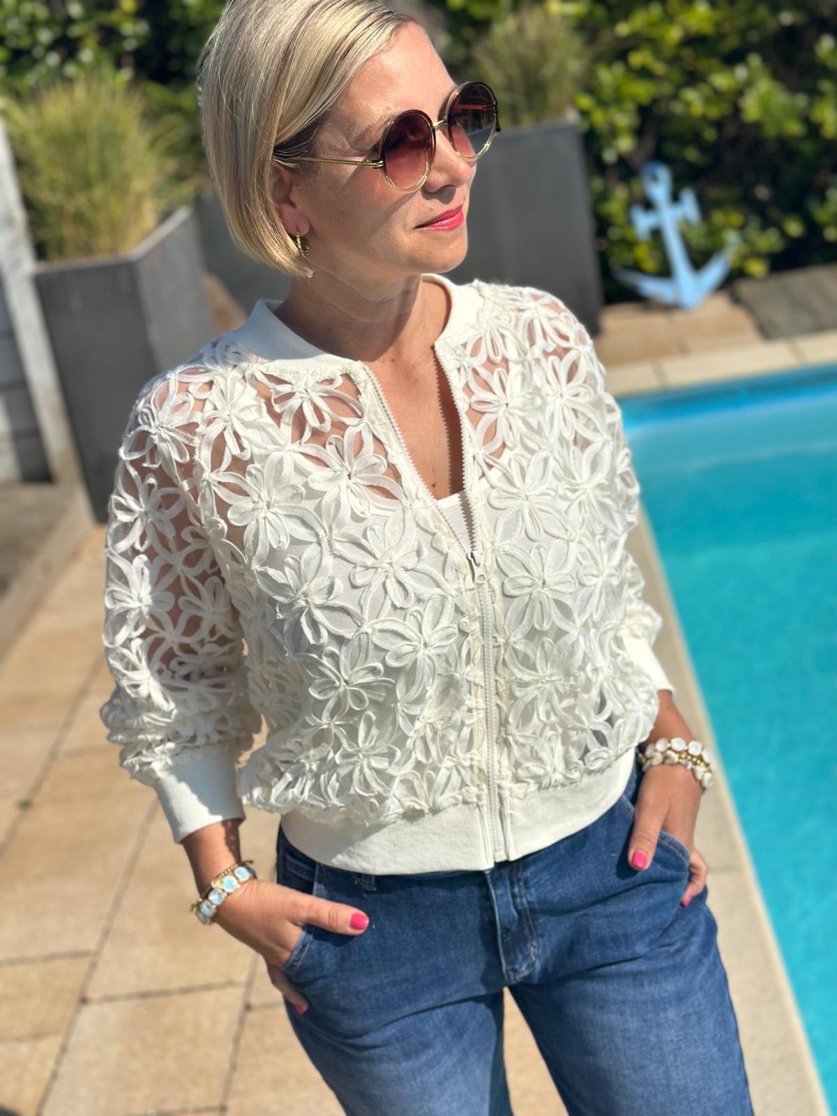 Jacke „Cremé Lace Bloom“