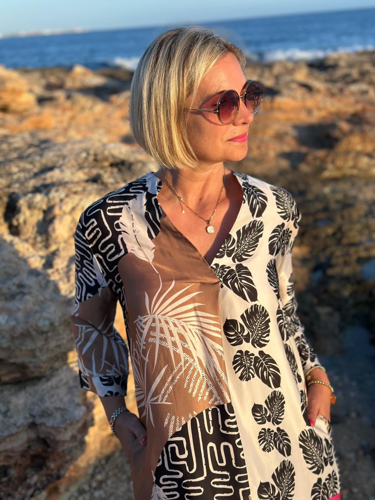 Sonnenkleid "Valentina" mit Print & Taschen - Black Palms