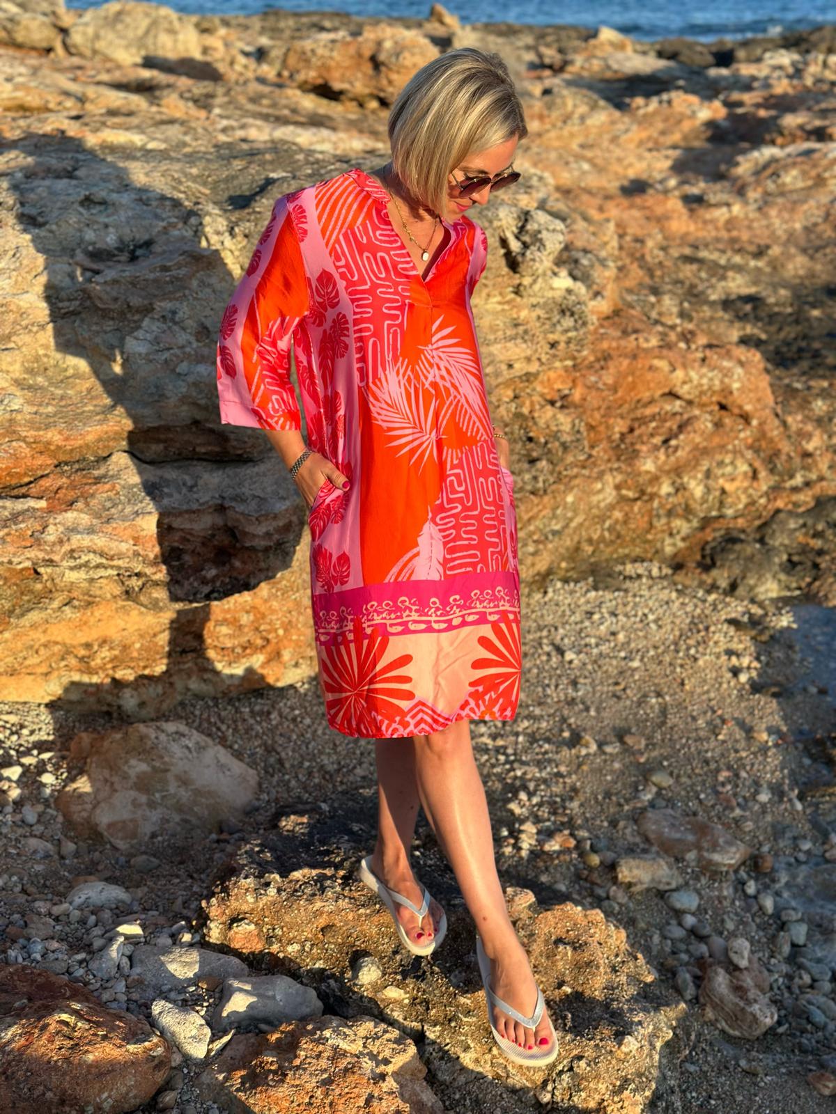 Sonnenkleid "Valentina" mit Print & Taschen - Lava Red