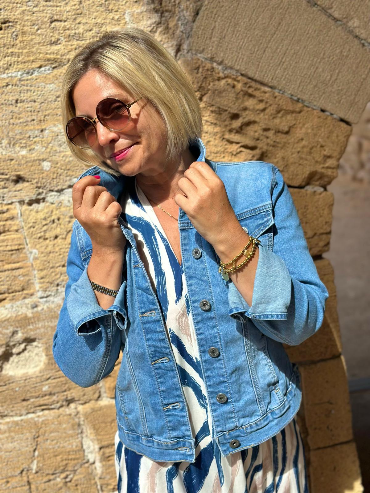 "Everyday-Chic" Maxikleid mit fließendem Muster in Navy