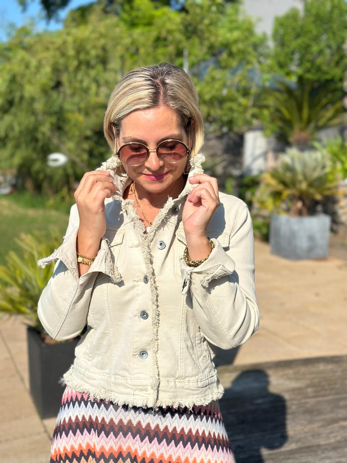 Jeansjacke SANDY – Fransenliebe in Beige