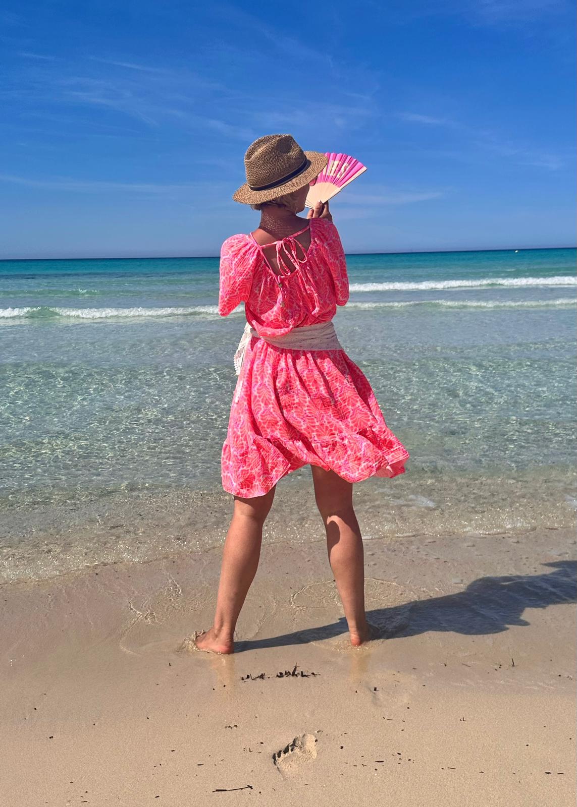 Sommerkleid „Mediterranean Breeze“ – Korall Weiß