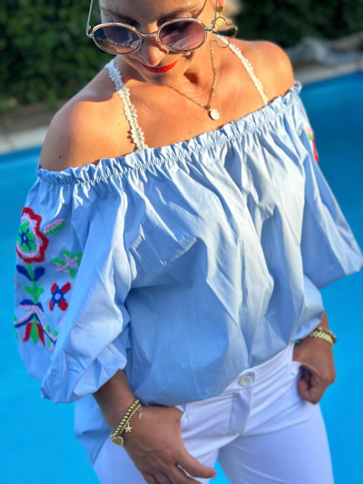 Boho Bluse „Summer Bloom“ Hellblau