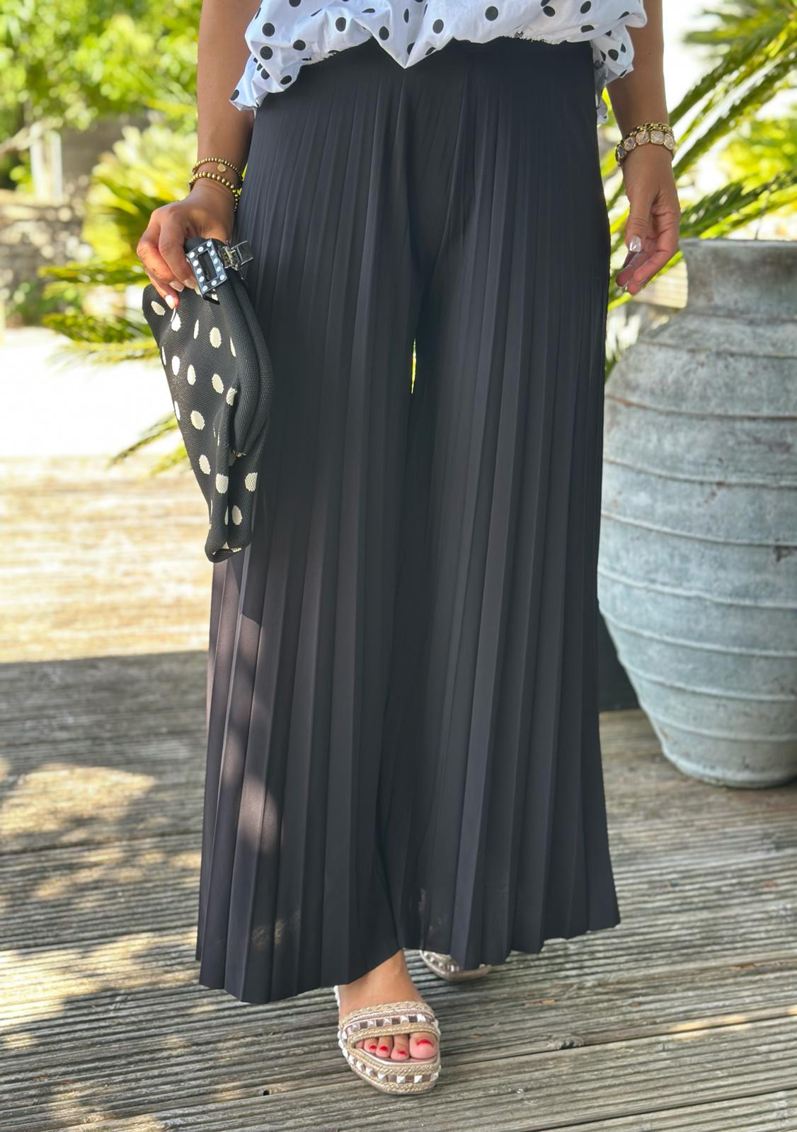 Kofferhose „Capri Schwarz"