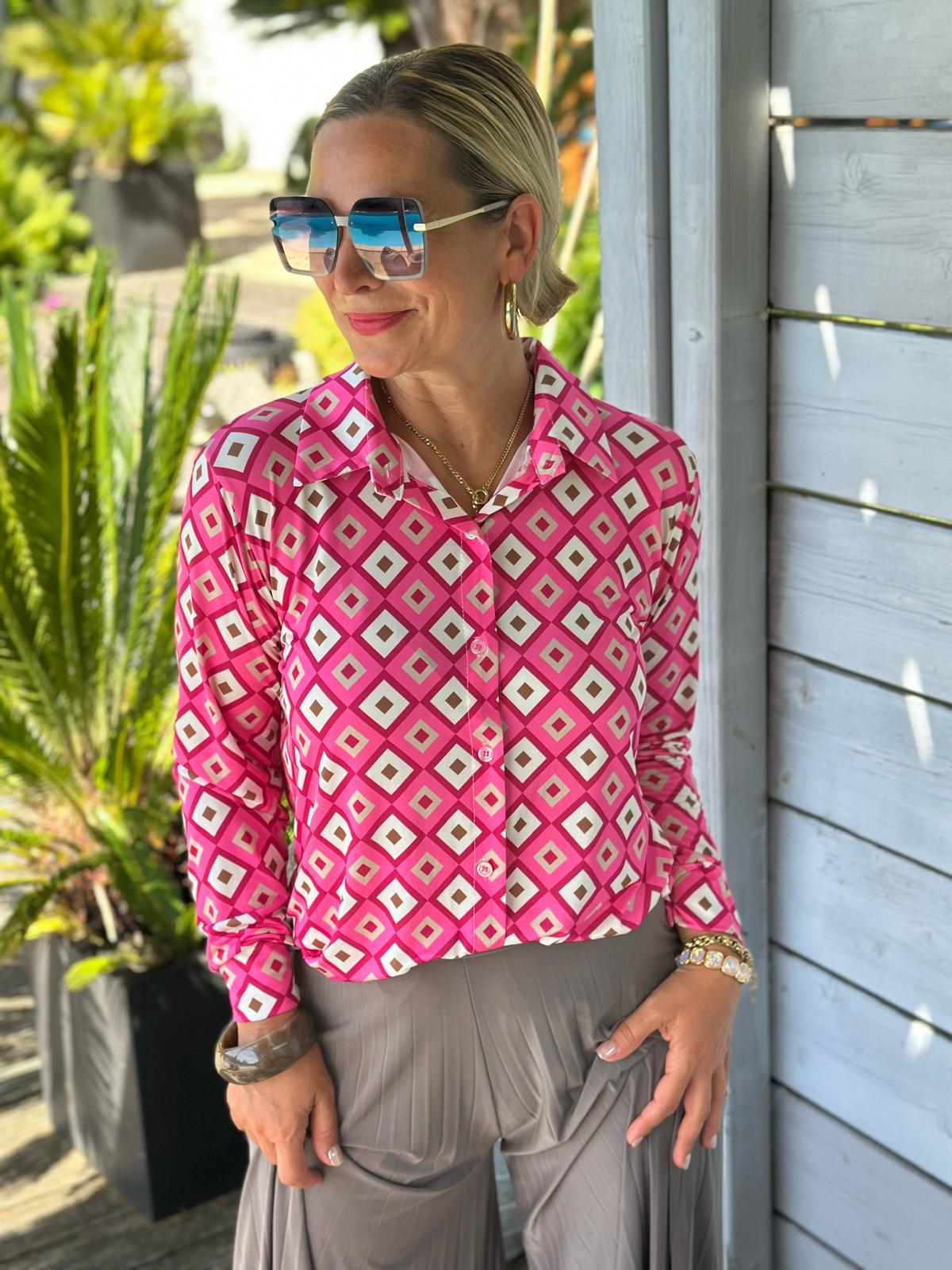 Bluse „Retro Chic“ in Flashy Pink