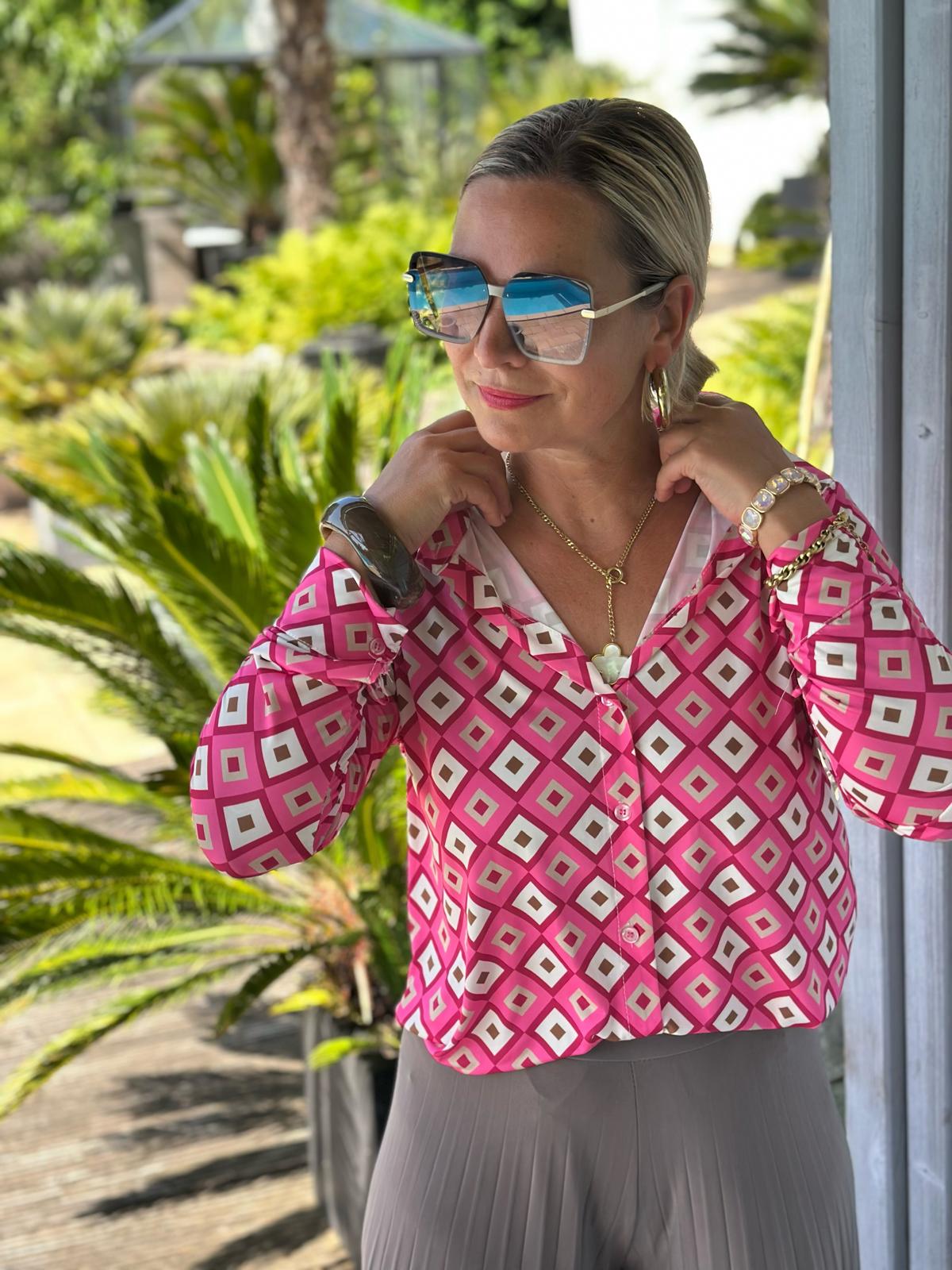 Bluse „Retro Chic“ in Flashy Pink