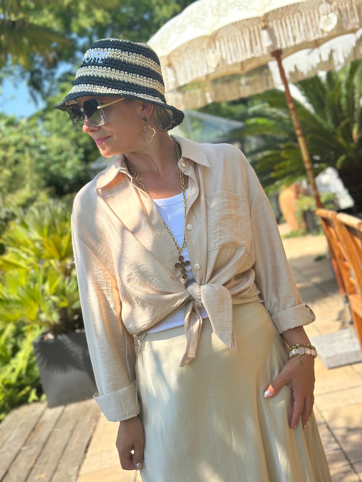 Bluse "Monaco Chic" in Dark Beige