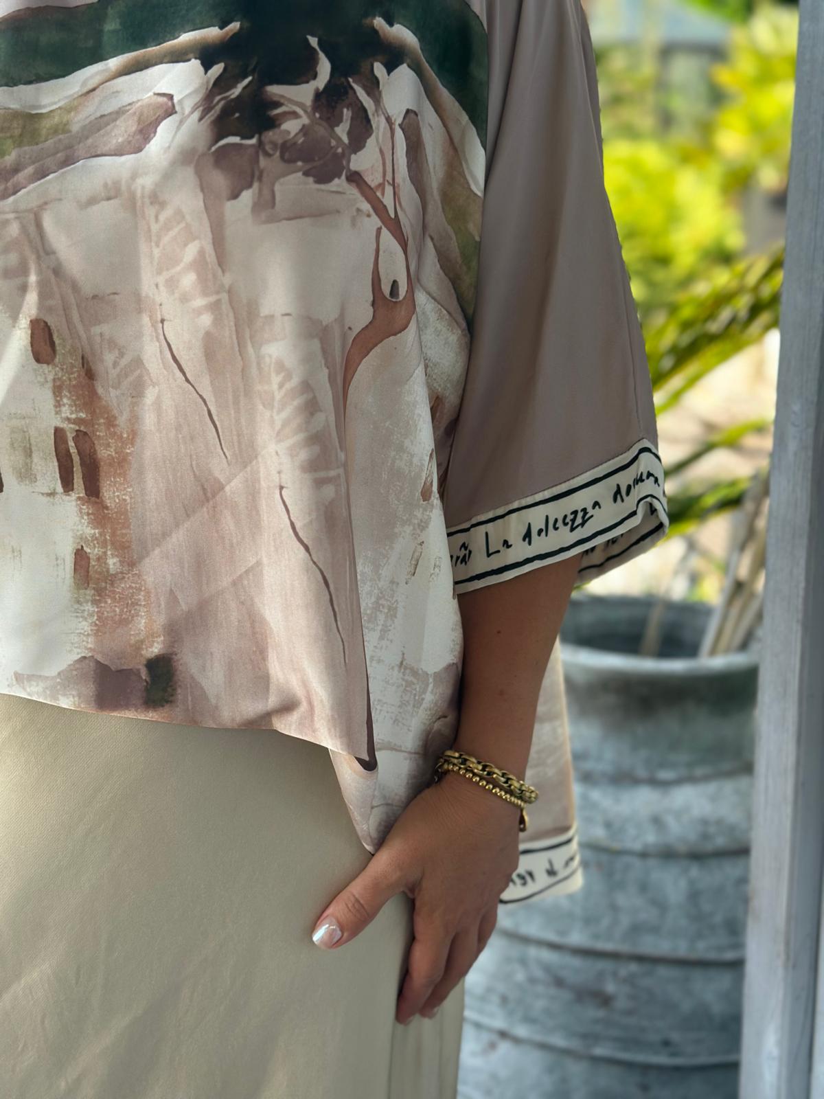 Shirt „Amalfi Dreams“ in Taupé