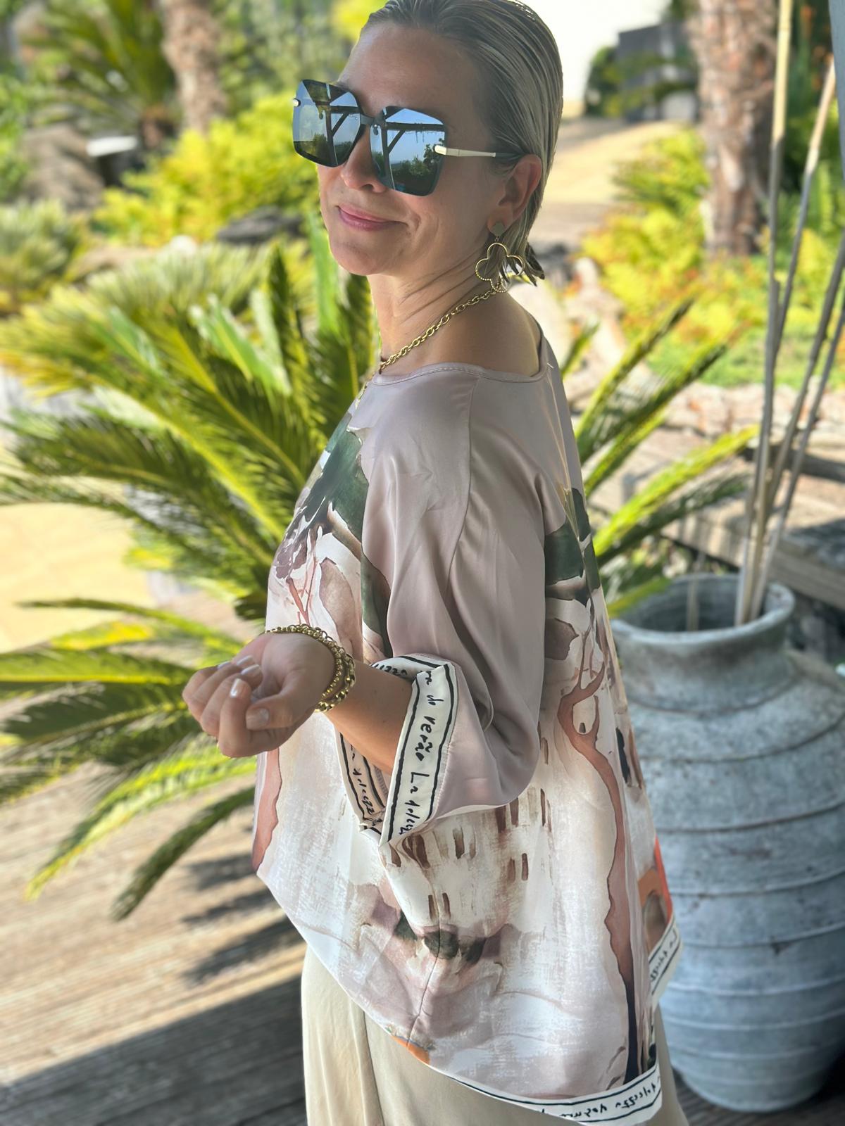 Shirt „Amalfi Dreams“ in Taupé