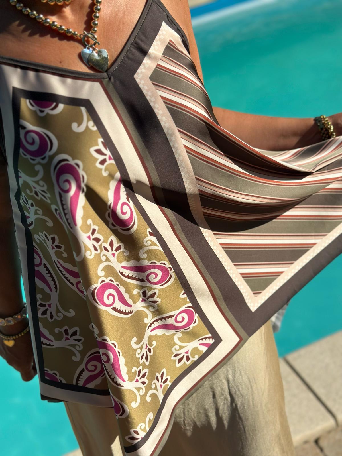 Top "Mediterrane Eleganz" in Oliv