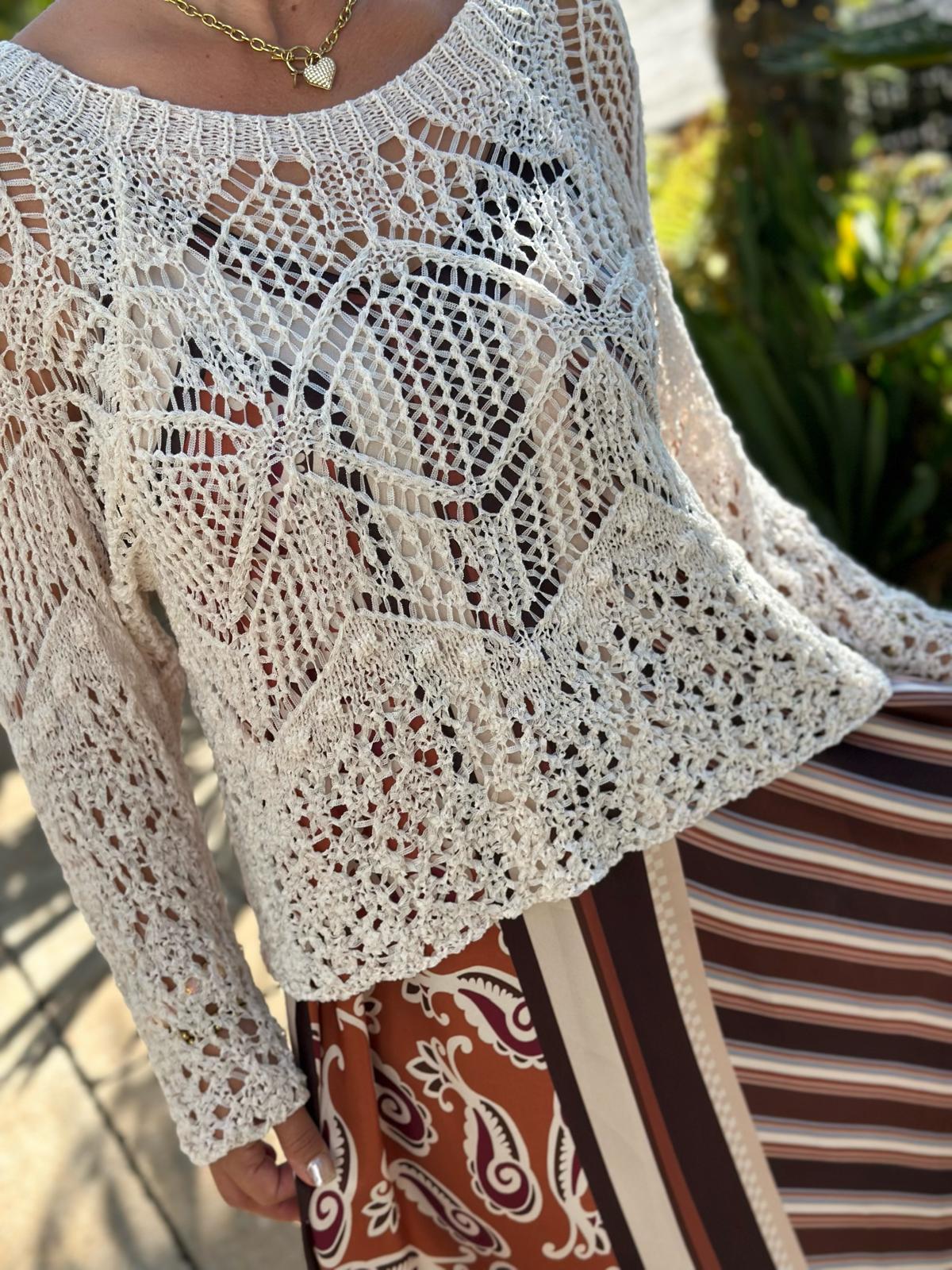 Seaside Crochet Pullover in Cremé