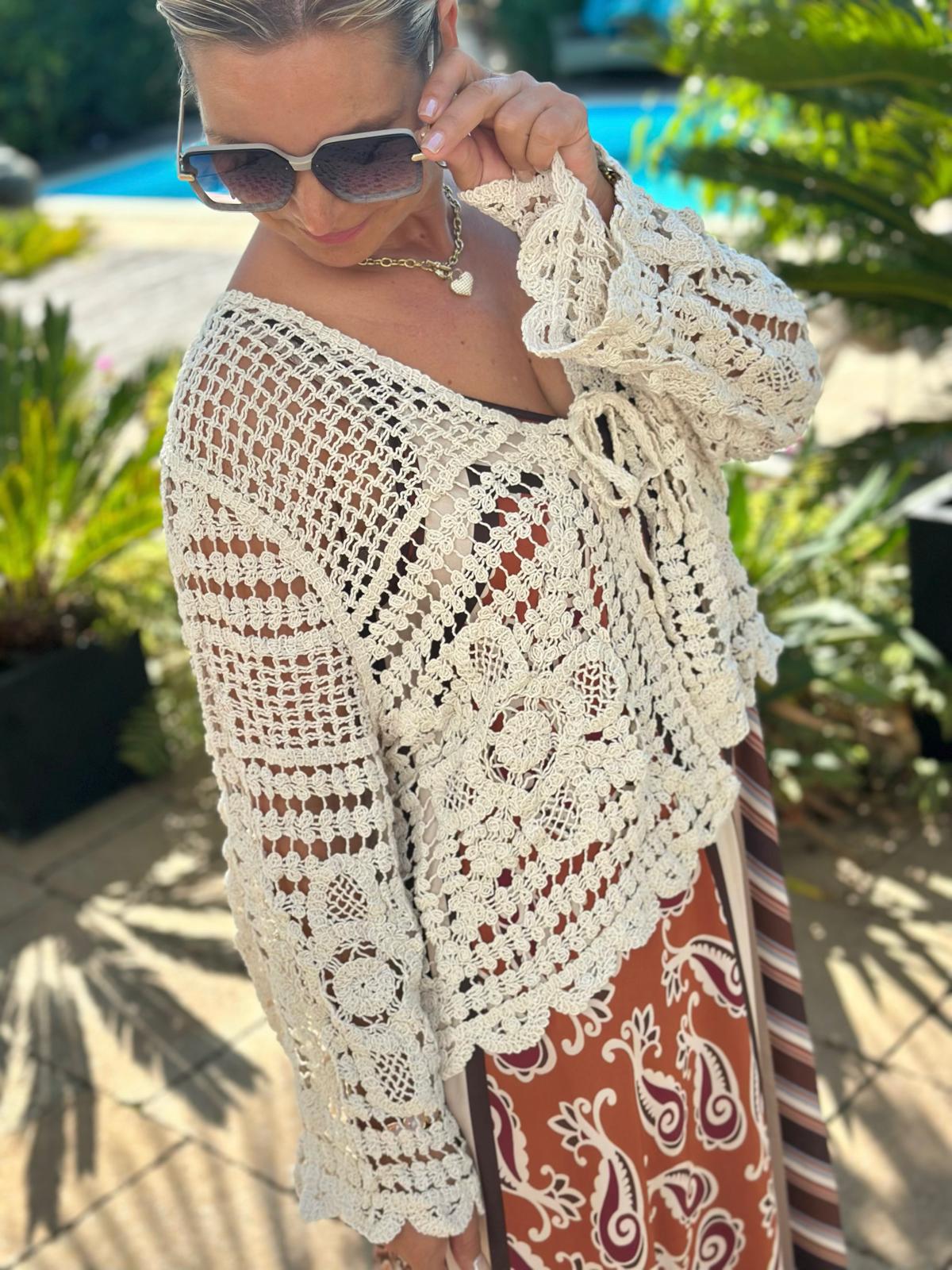 Ibiza Bloom Cardigan in Cremé