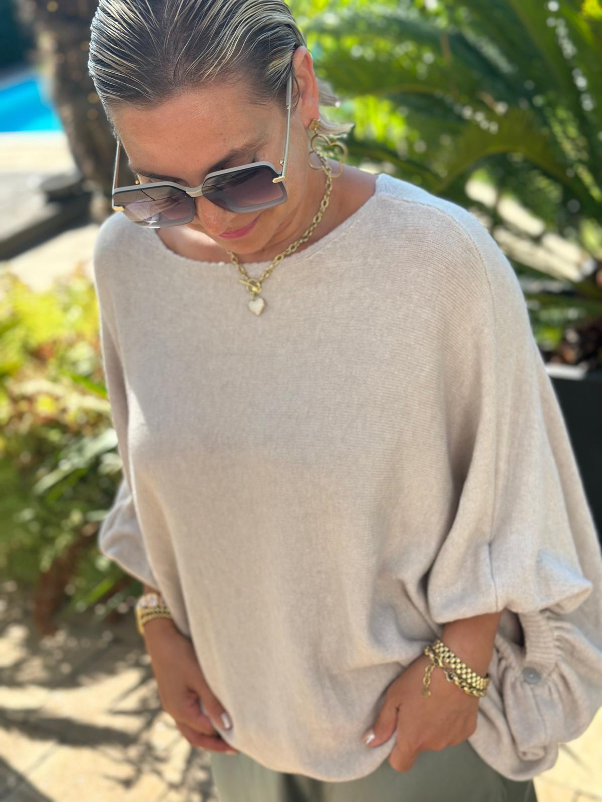 Pullover "Beige Love"