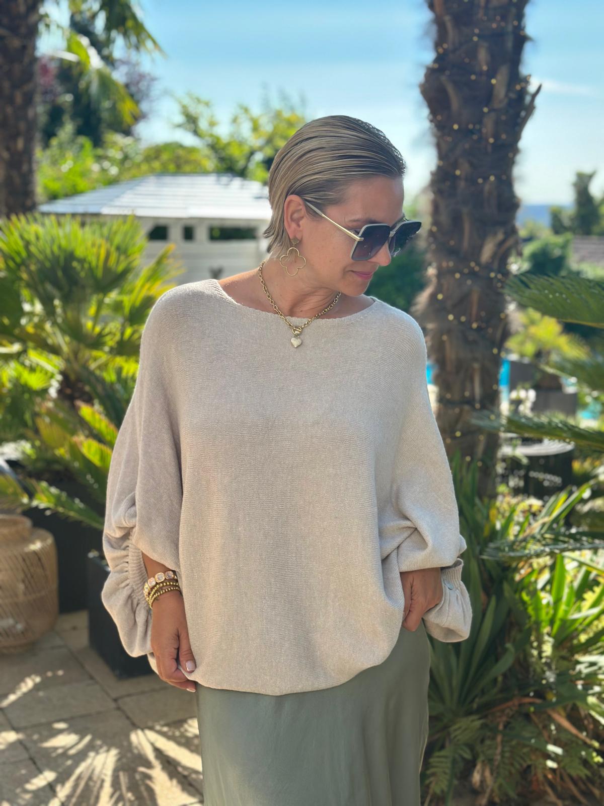 Pullover "Beige Love"