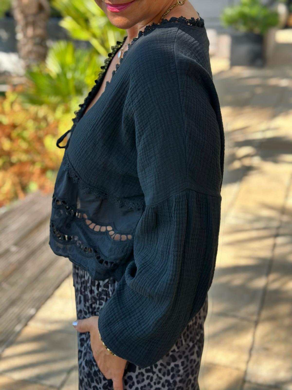 Bluse "Bella Bianca" in Schwarz