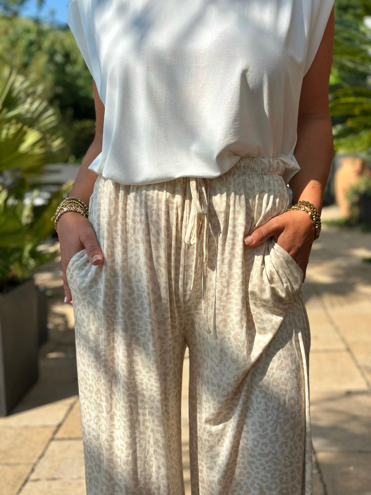 Paloma Leo Hose