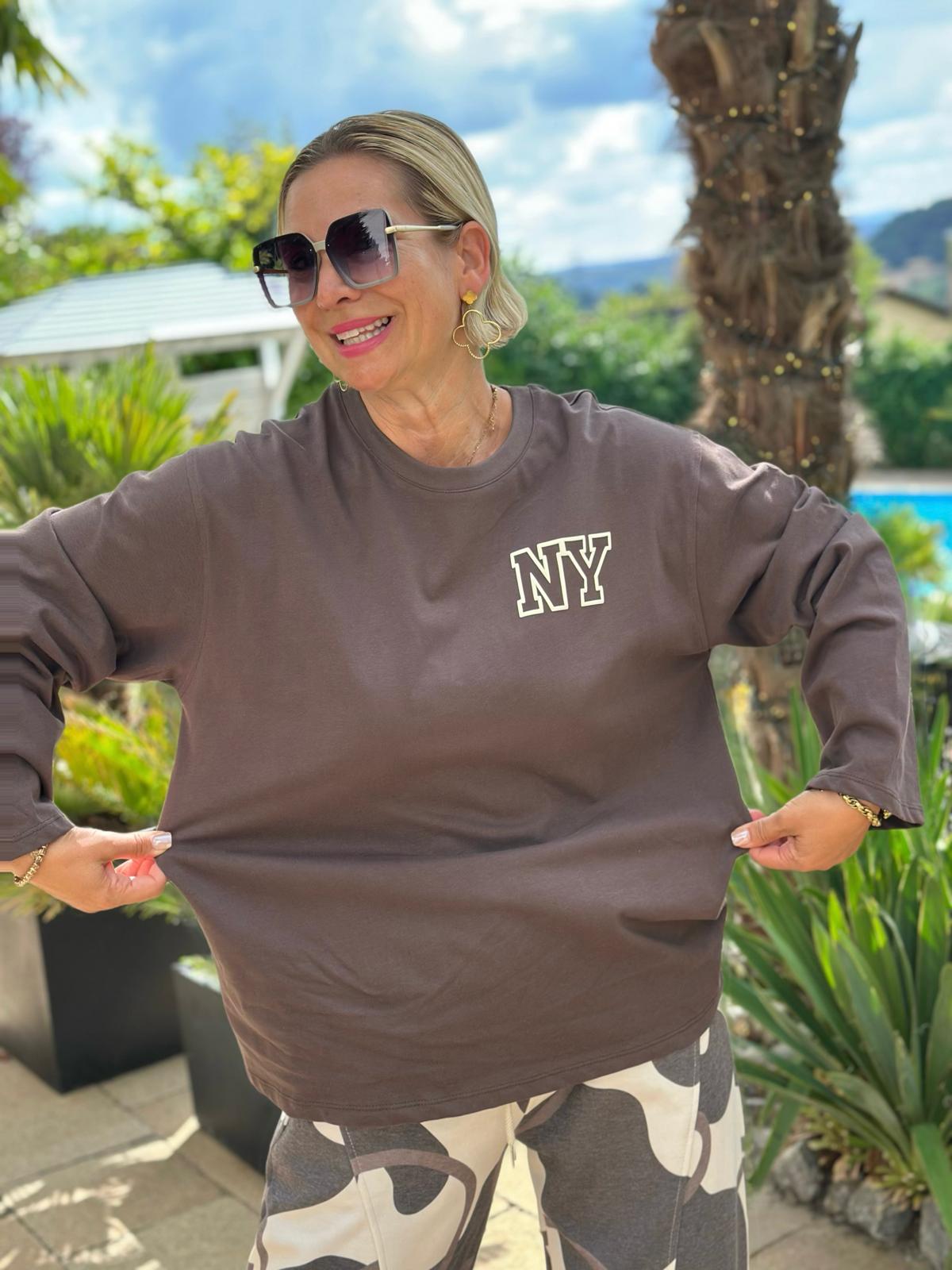 Sweatshirt "NY Downtown" in Chocolate
