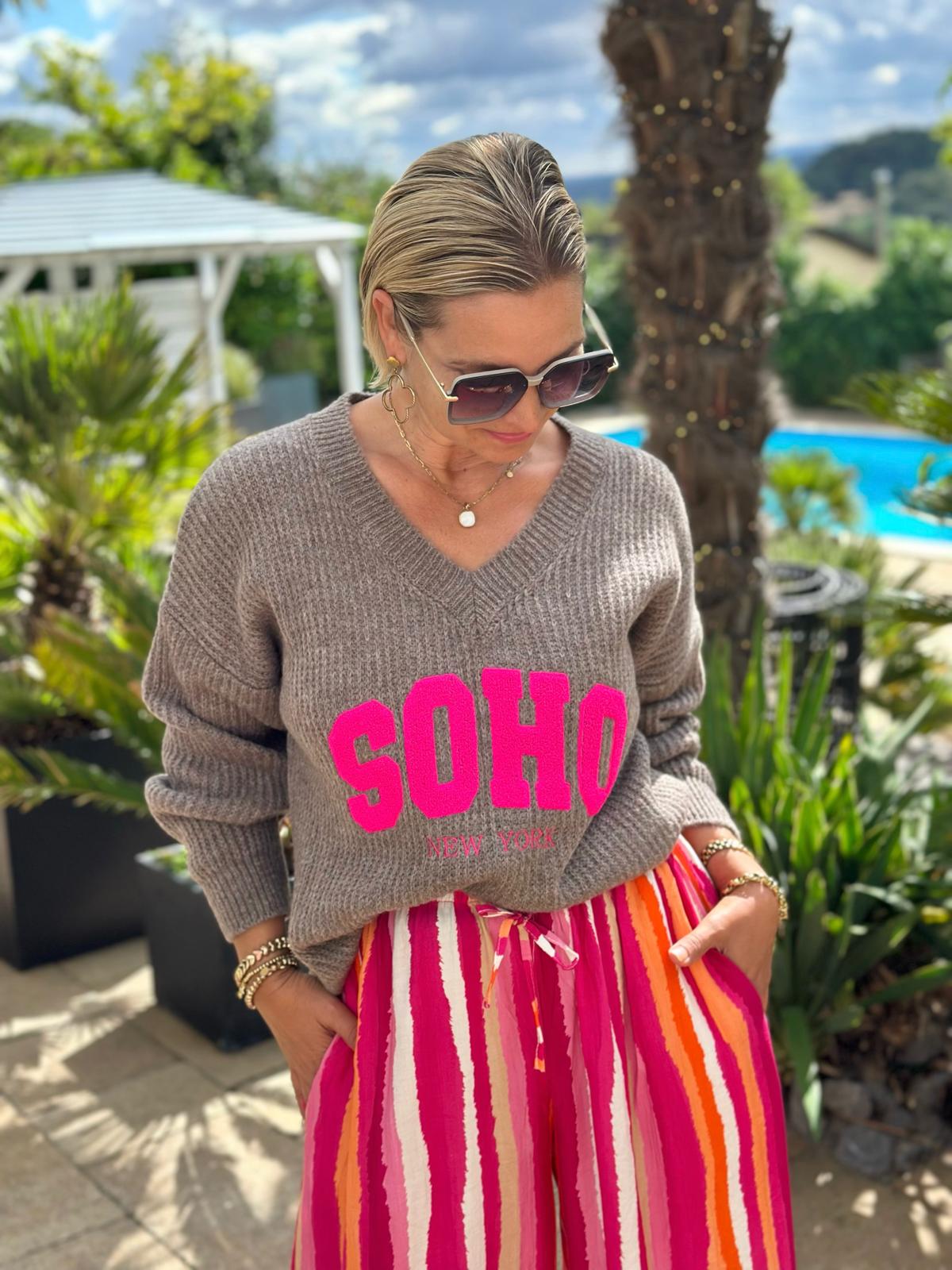 Strickpullover "SOHO Vibes" in Taupé
