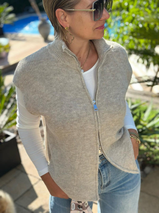 Cozy Zip Strickweste – Light Grey