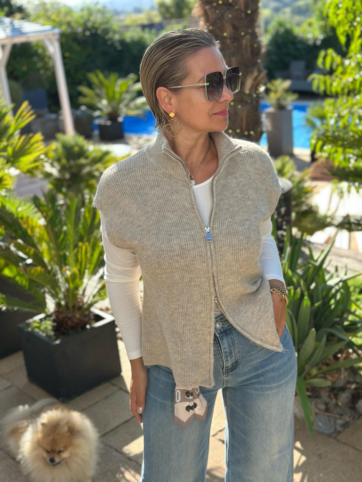 Cozy Zip Strickweste – Light Grey