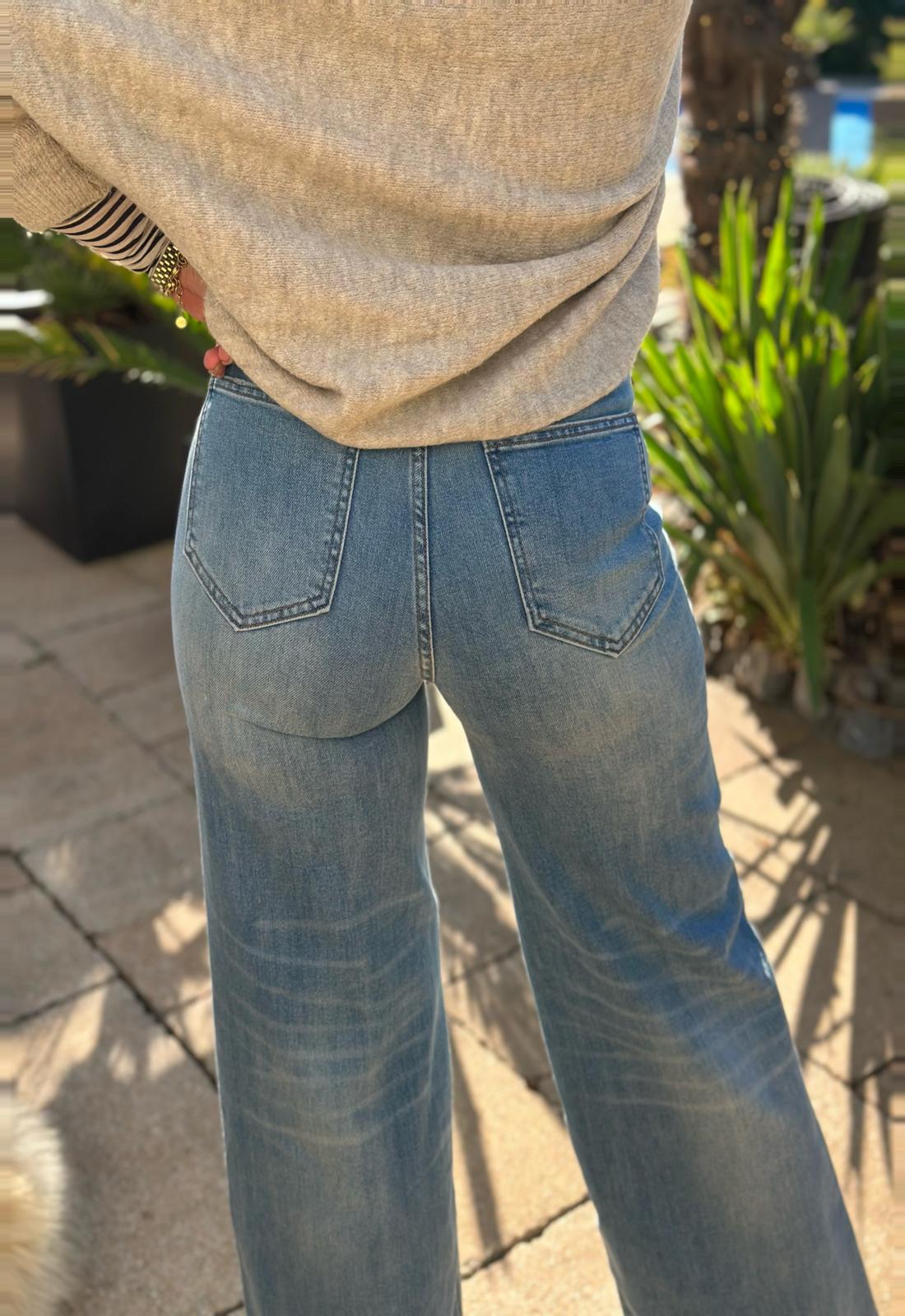 Everyday Wide Leg Jeans – Light Blue