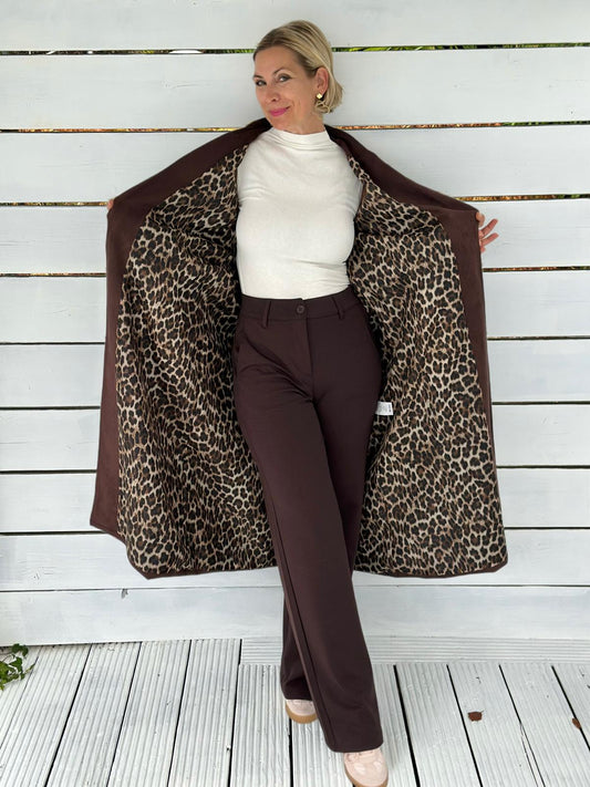 Chocolate Muse – Trenchcoat in Wildleder-Optik