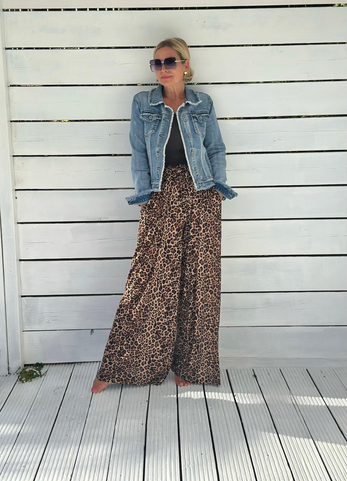 Paloma Leo Hose in Chocolate Love