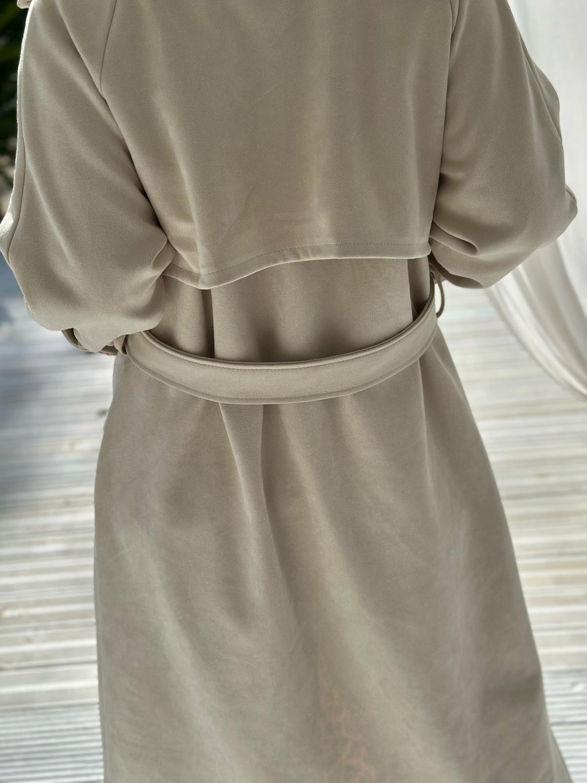 Cremé Muse – Trenchcoat in Wildleder-Optik