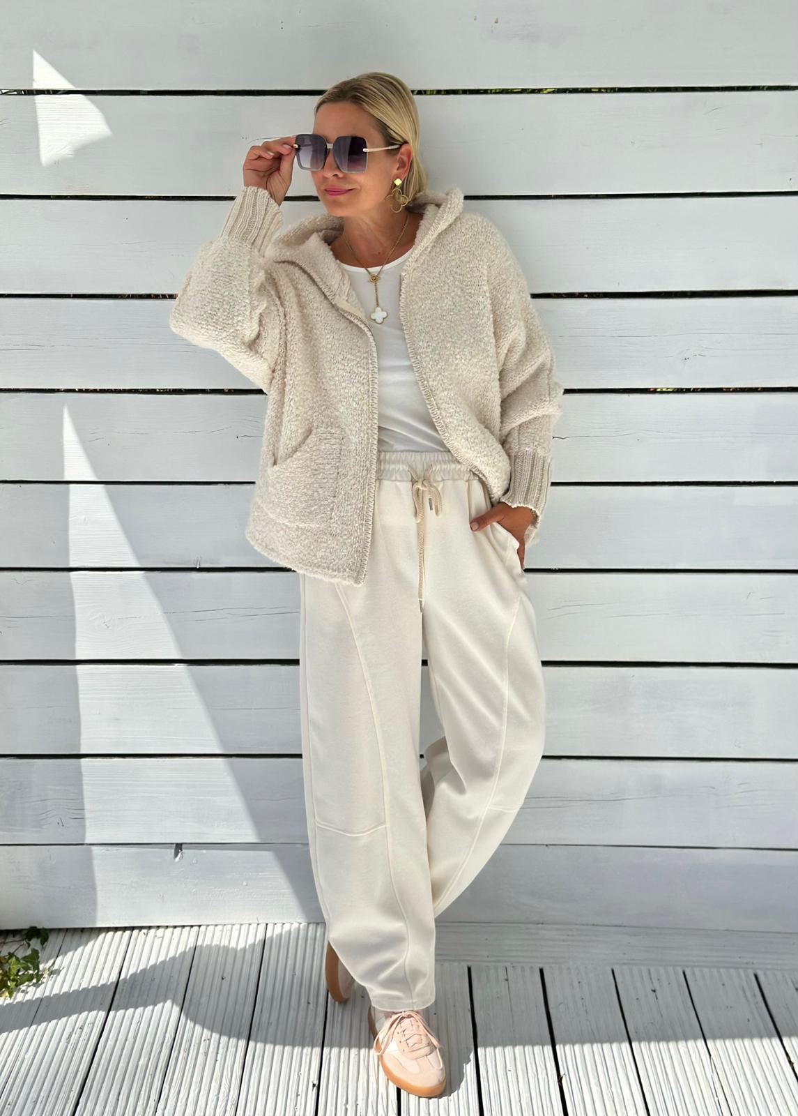 Cozy Bouclé Kapuzenjacke – Cream