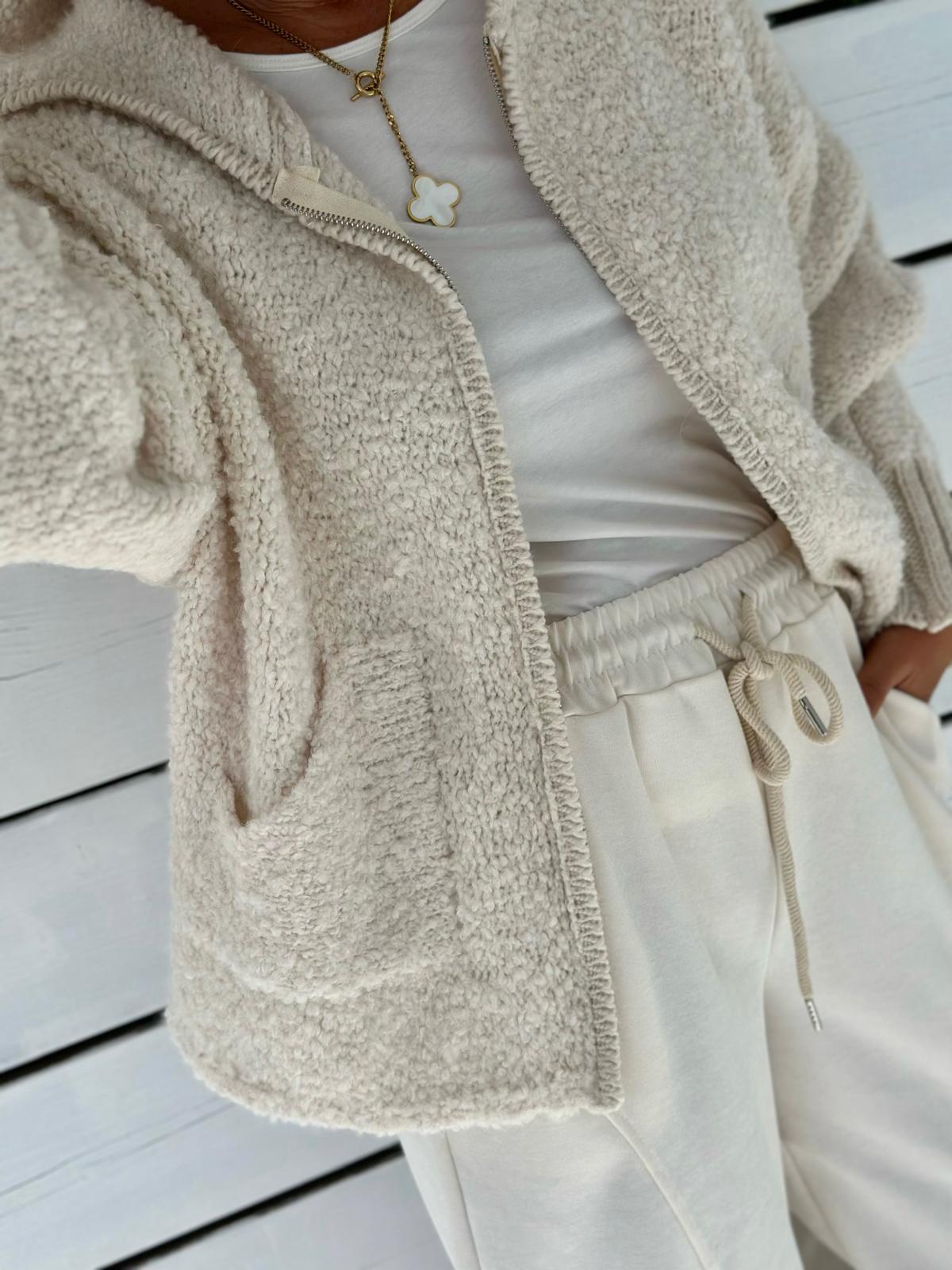 Cozy Bouclé Kapuzenjacke – Cream