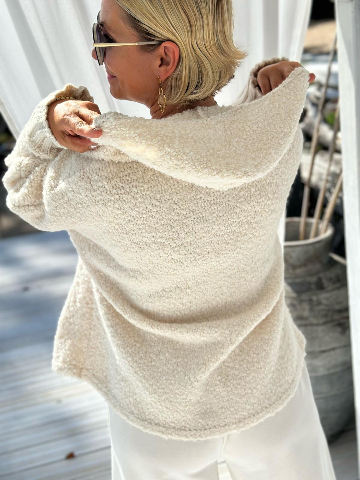 Cozy Bouclé Kapuzenjacke – Cream