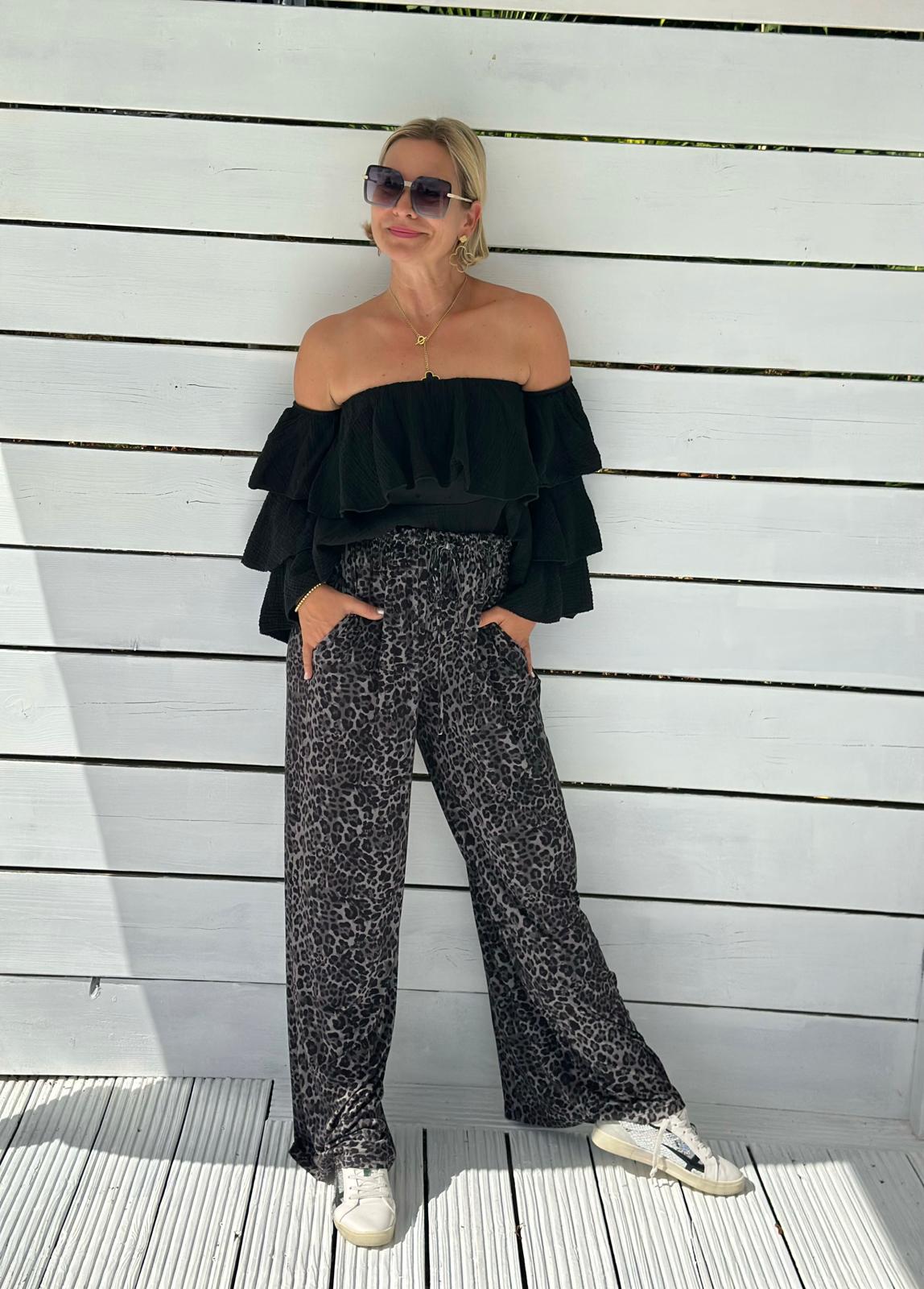 Musselin Volantbluse „Amélie“ – Schwarz