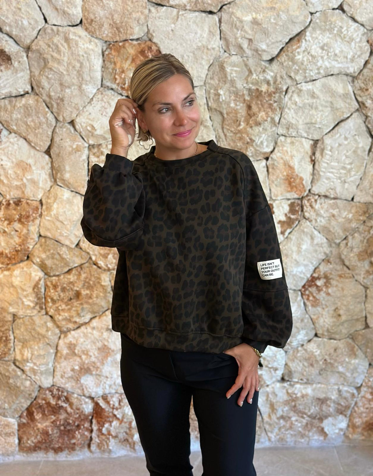 DARK LEO Sweater – Chocolate
