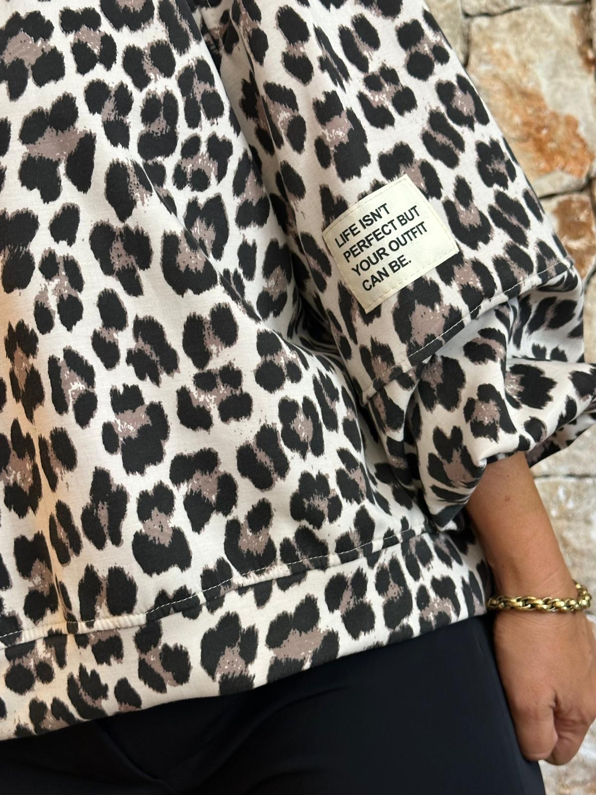 WILD LEO Sweater – Cream