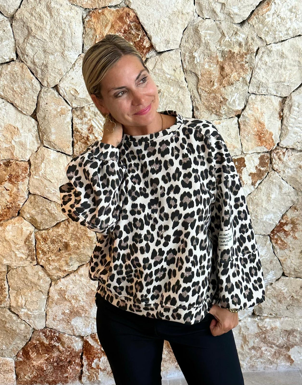WILD LEO Sweater – Cream