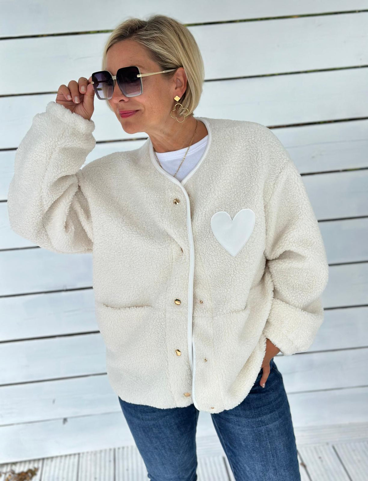 Cozy Heart Teddy Jacket – Creme
