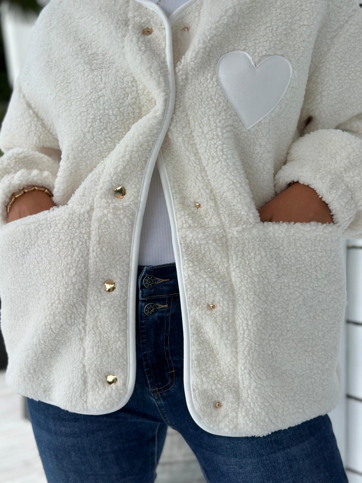 Cozy Heart Teddy Jacket – Creme