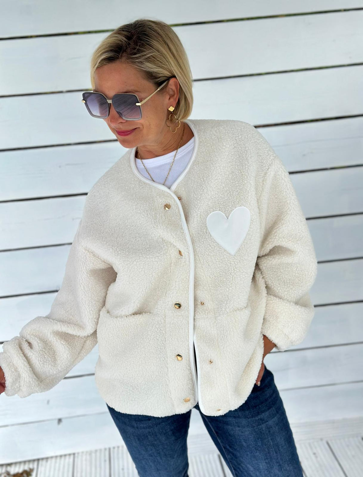Cozy Heart Teddy Jacket – Creme